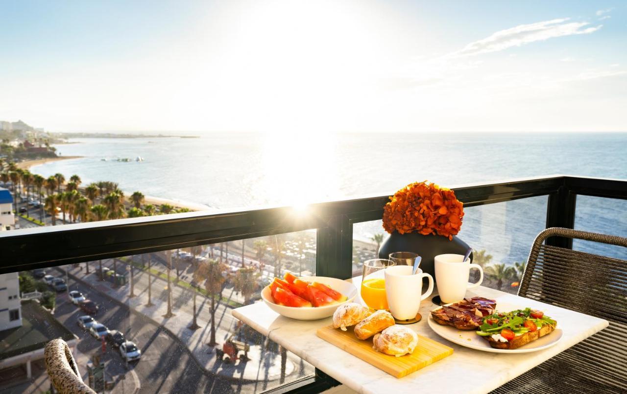 Aloha Apartamentos - Primera Linea De Playa - Vista Al Mar ベナルマデナ エクステリア 写真