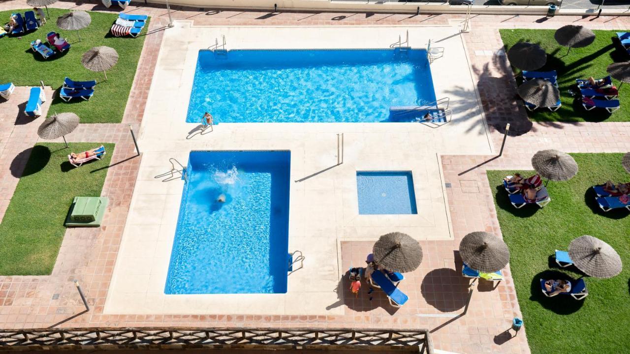 Aloha Apartamentos - Primera Linea De Playa - Vista Al Mar ベナルマデナ エクステリア 写真