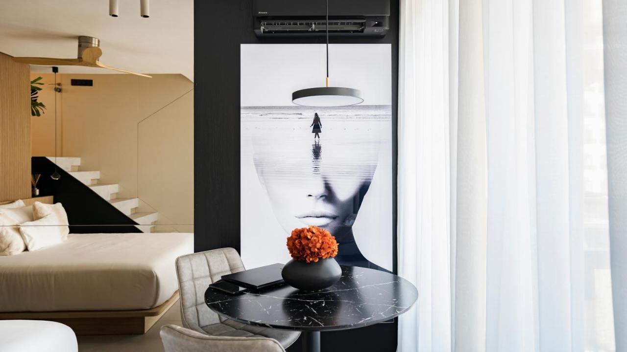 Aloha Apartamentos - Primera Linea De Playa - Vista Al Mar ベナルマデナ エクステリア 写真