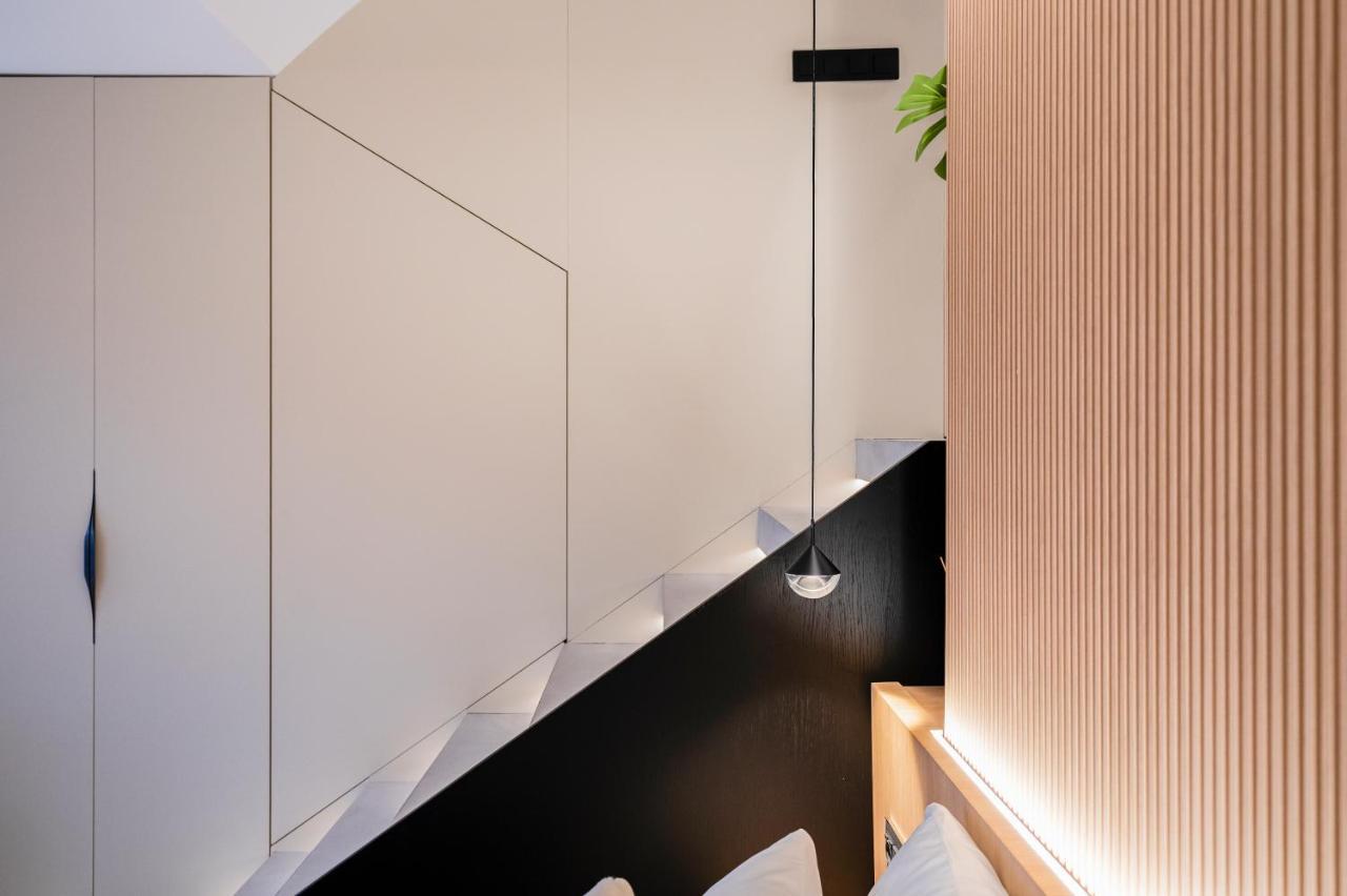 Aloha Apartamentos - Primera Linea De Playa - Vista Al Mar ベナルマデナ エクステリア 写真